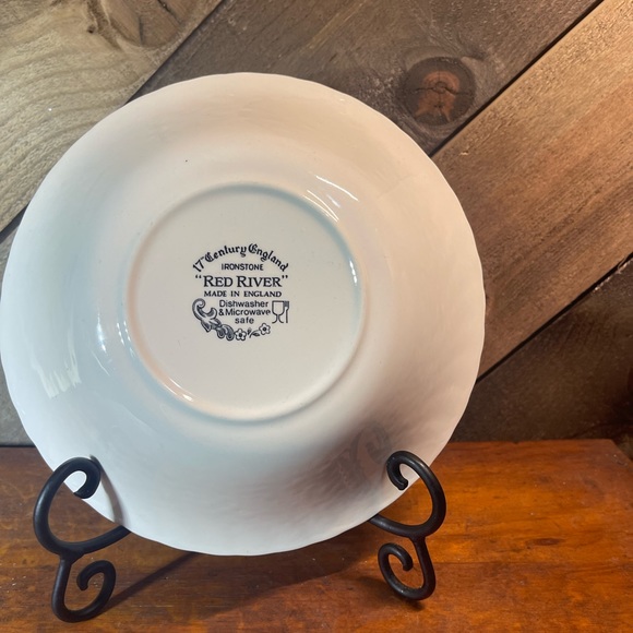 17th Century England Ironstone “RED RIVER” serving bowl - Picture 3 of 3